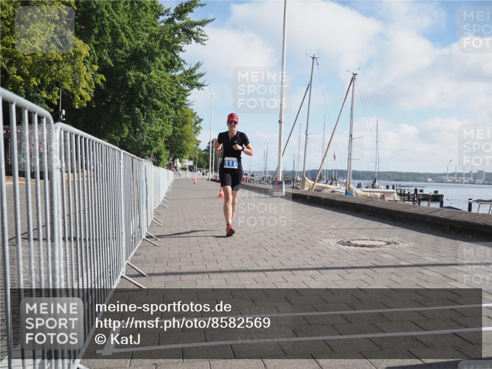 17.08.2025 - KN Förde Triathlon 2025 KatJ http://msf.ph/oto/8582569 17.08.2025 10:01:24 Laufen 117 meine-sportfotos.de