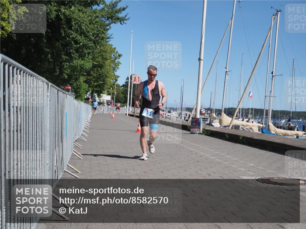 17.08.2025 - KN Förde Triathlon 2025 KatJ http://msf.ph/oto/8582570 17.08.2025 12:25:45 Laufen 351 meine-sportfotos.de