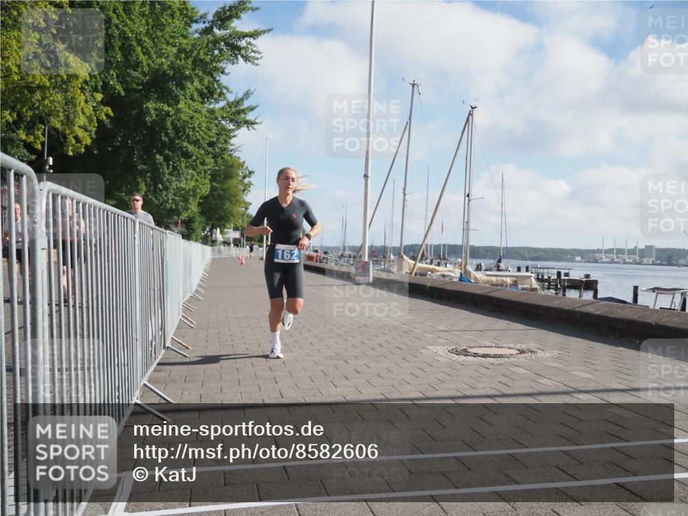17.08.2025 - KN Förde Triathlon 2025 KatJ http://msf.ph/oto/8582606 17.08.2025 10:01:51 Laufen 162 meine-sportfotos.de