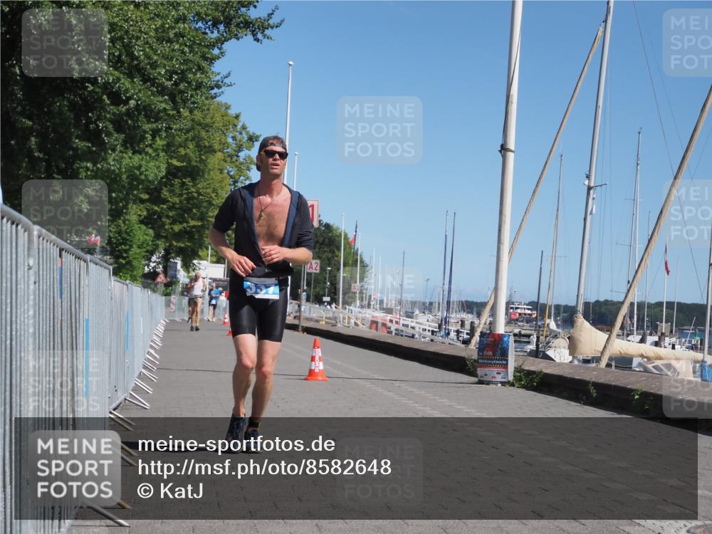 17.08.2025 - KN Förde Triathlon 2025 KatJ http://msf.ph/oto/8582648 17.08.2025 12:26:20 Laufen 337, 641 meine-sportfotos.de