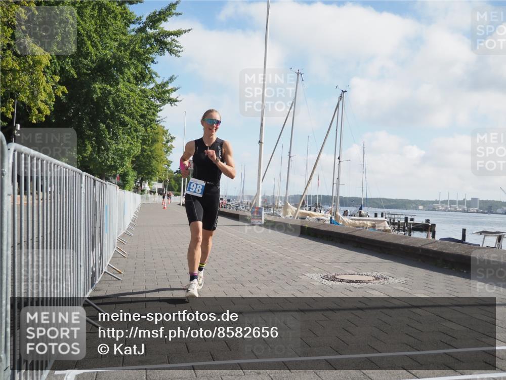 17.08.2025 - KN Förde Triathlon 2025 KatJ http://msf.ph/oto/8582656 17.08.2025 10:02:25 Laufen 198 meine-sportfotos.de