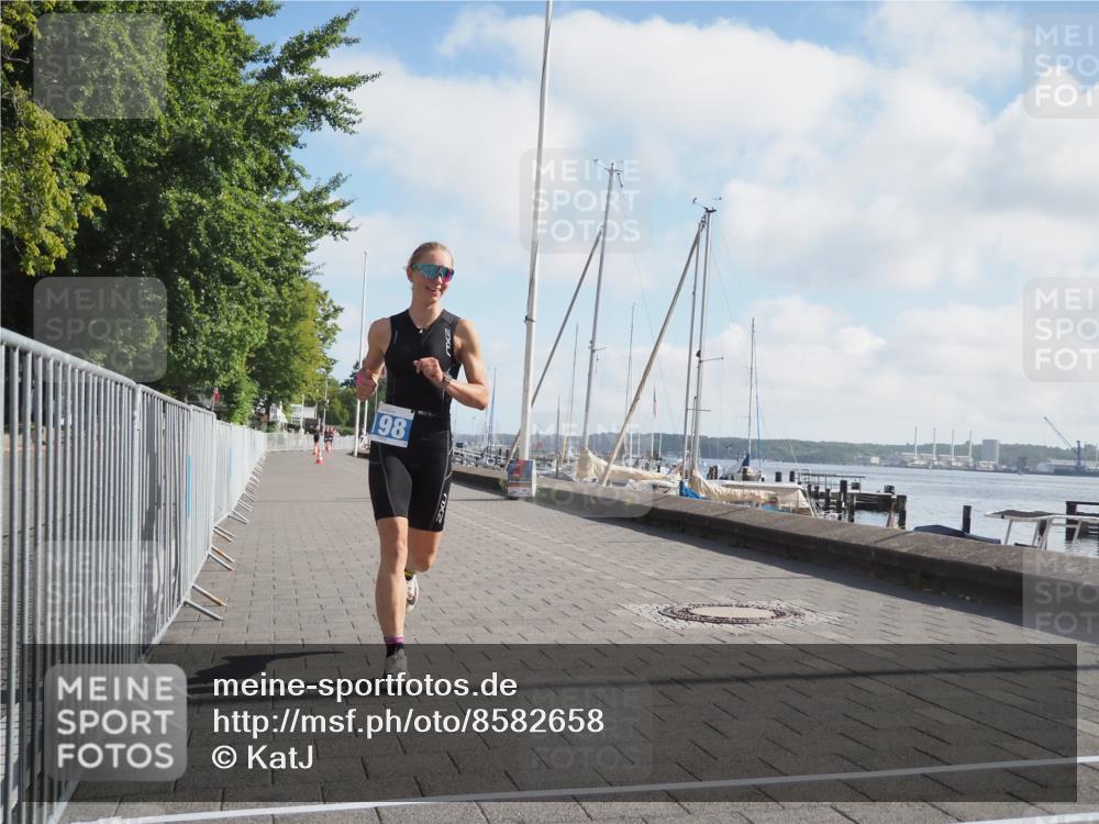 17.08.2025 - KN Förde Triathlon 2025 KatJ http://msf.ph/oto/8582658 17.08.2025 10:02:25 Laufen 198 meine-sportfotos.de