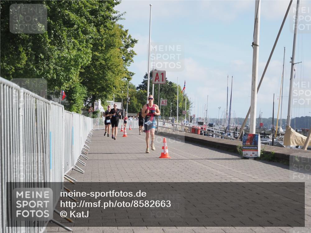 17.08.2025 - KN Förde Triathlon 2025 KatJ http://msf.ph/oto/8582663 17.08.2025 10:02:41 Laufen 121 meine-sportfotos.de