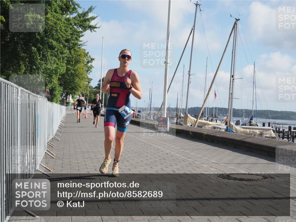 17.08.2025 - KN Förde Triathlon 2025 KatJ http://msf.ph/oto/8582689 17.08.2025 10:02:46 Laufen 121, 125, 147 meine-sportfotos.de