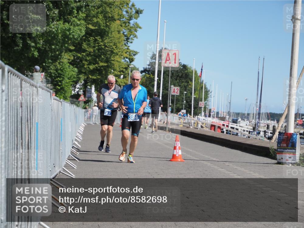17.08.2025 - KN Förde Triathlon 2025 KatJ http://msf.ph/oto/8582698 17.08.2025 12:26:43 Laufen 367, 384 meine-sportfotos.de