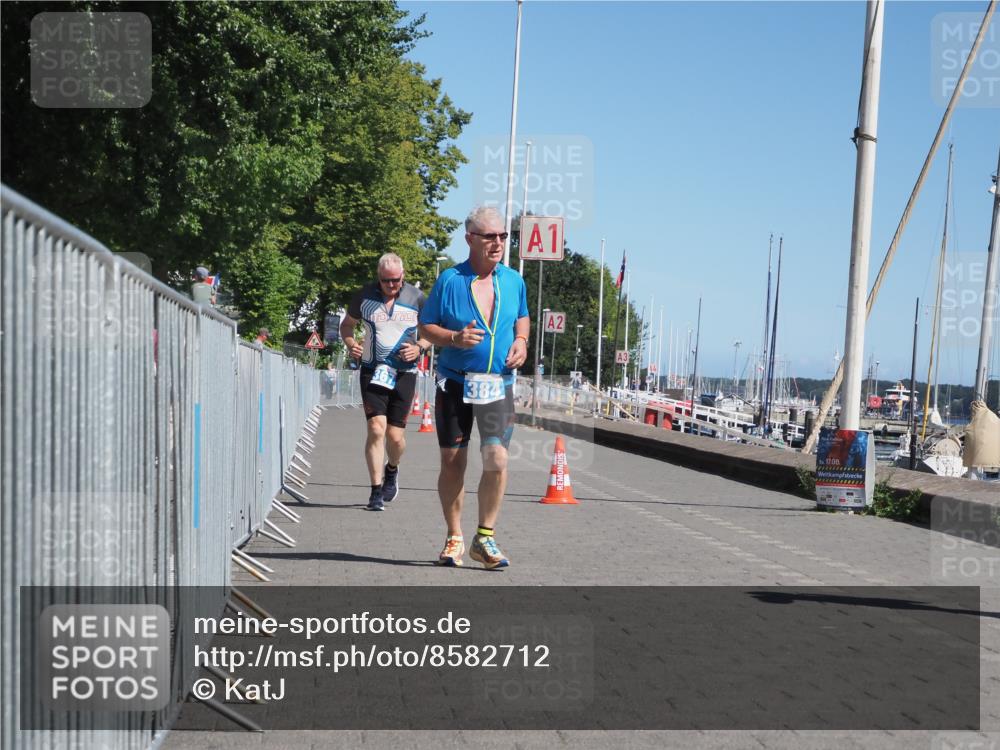 17.08.2025 - KN Förde Triathlon 2025 KatJ http://msf.ph/oto/8582712 17.08.2025 12:26:45 Laufen 367, 384 meine-sportfotos.de