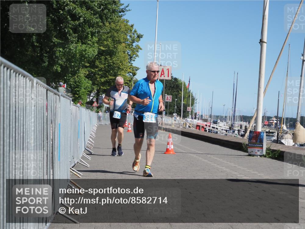 17.08.2025 - KN Förde Triathlon 2025 KatJ http://msf.ph/oto/8582714 17.08.2025 12:26:45 Laufen 367, 384 meine-sportfotos.de