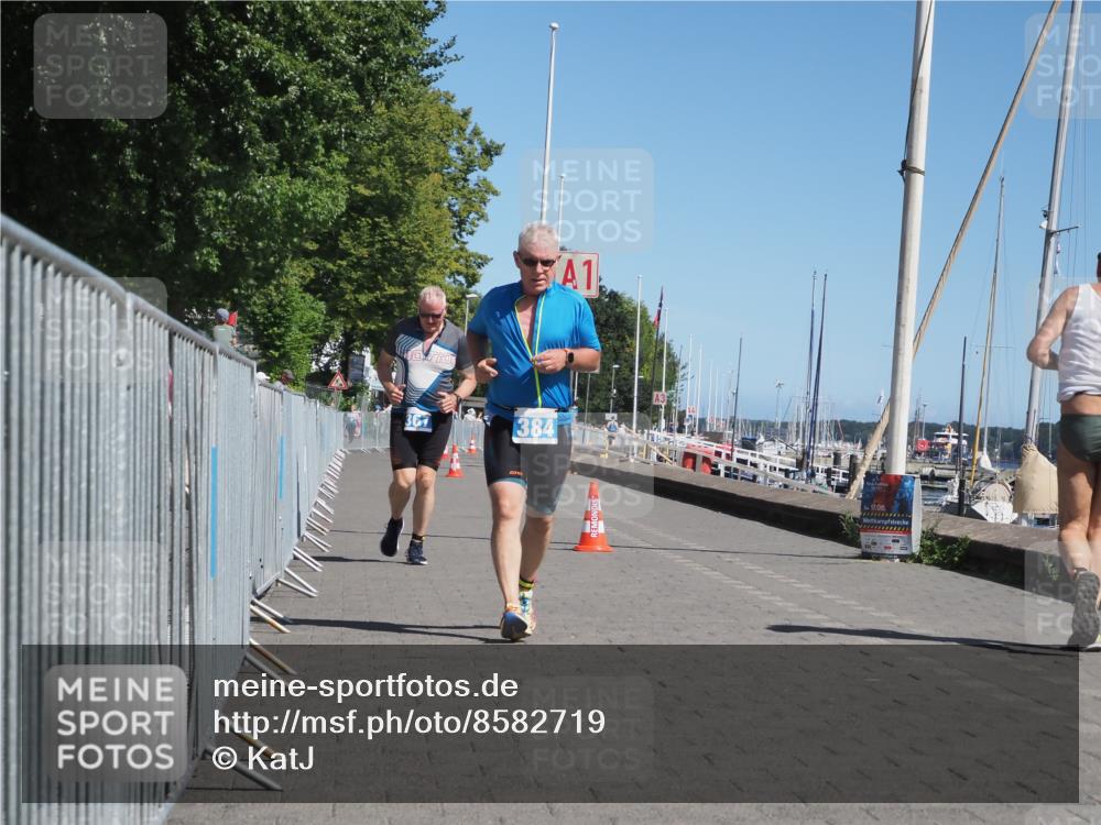 17.08.2025 - KN Förde Triathlon 2025 KatJ http://msf.ph/oto/8582719 17.08.2025 12:26:46 Laufen 367, 384 meine-sportfotos.de