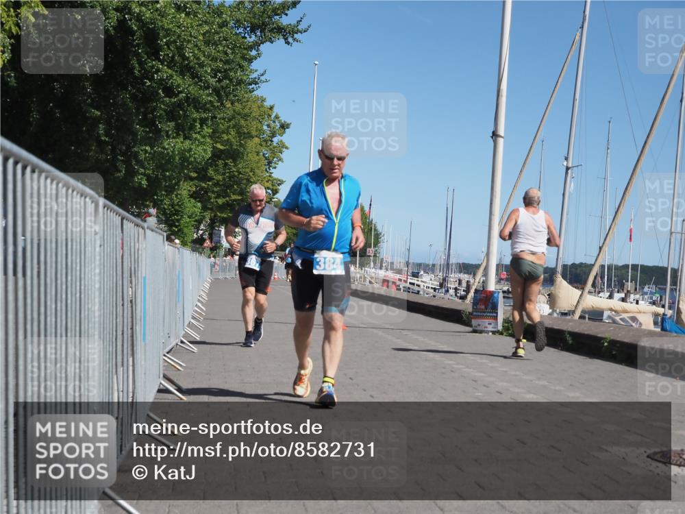 17.08.2025 - KN Förde Triathlon 2025 KatJ http://msf.ph/oto/8582731 17.08.2025 12:26:47 Laufen 367, 384 meine-sportfotos.de