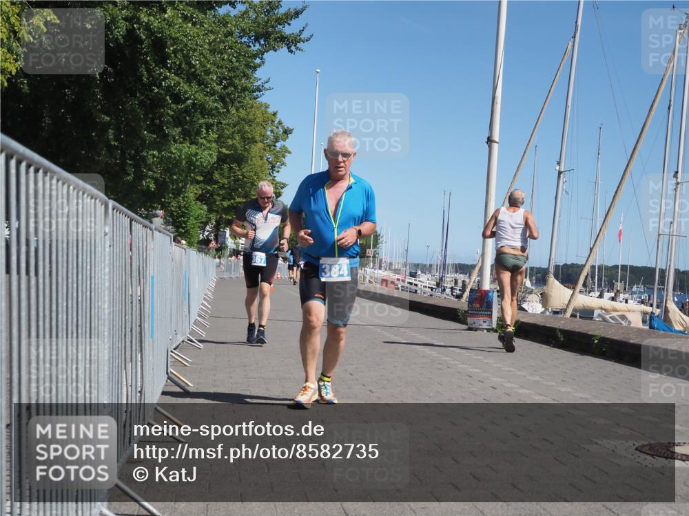 17.08.2025 - KN Förde Triathlon 2025 KatJ http://msf.ph/oto/8582735 17.08.2025 12:26:47 Laufen 367, 384 meine-sportfotos.de