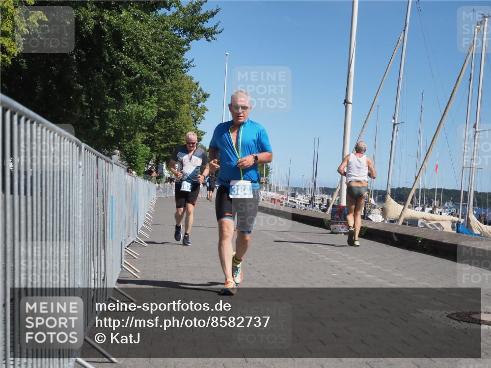 17.08.2025 - KN Förde Triathlon 2025 KatJ http://msf.ph/oto/8582737 17.08.2025 12:26:47 Laufen 367, 384 meine-sportfotos.de