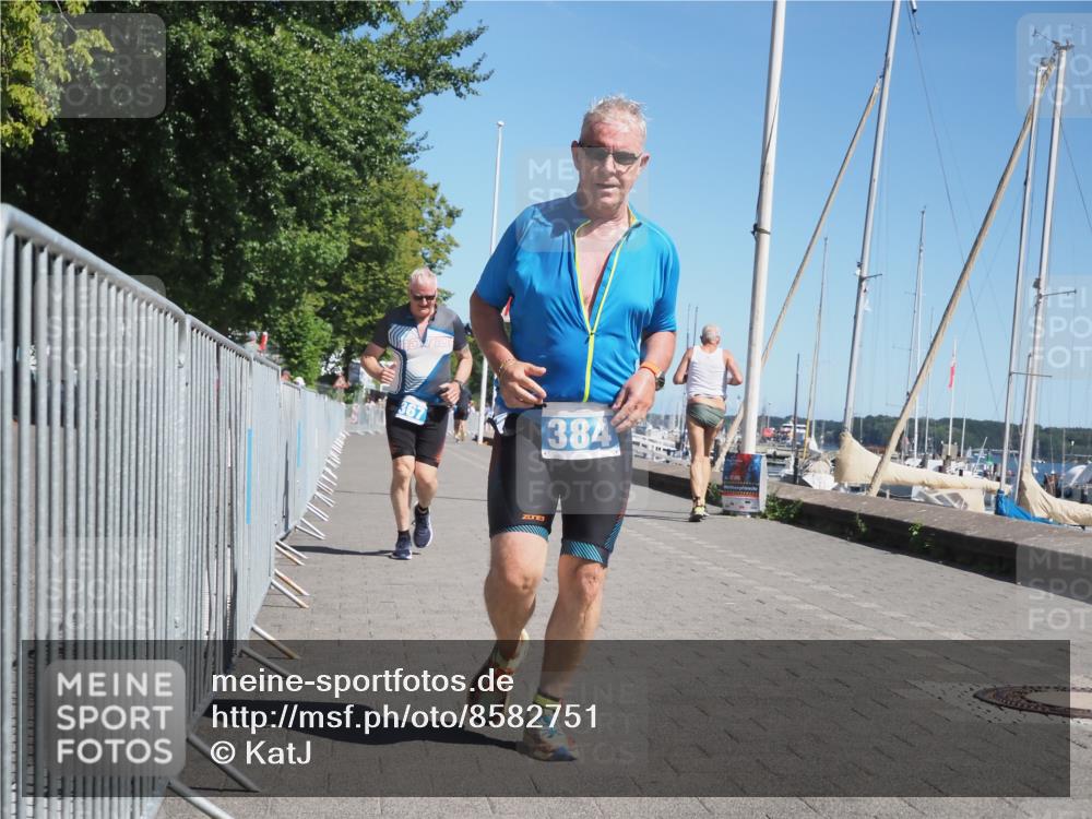 17.08.2025 - KN Förde Triathlon 2025 KatJ http://msf.ph/oto/8582751 17.08.2025 12:26:48 Laufen 367, 384 meine-sportfotos.de