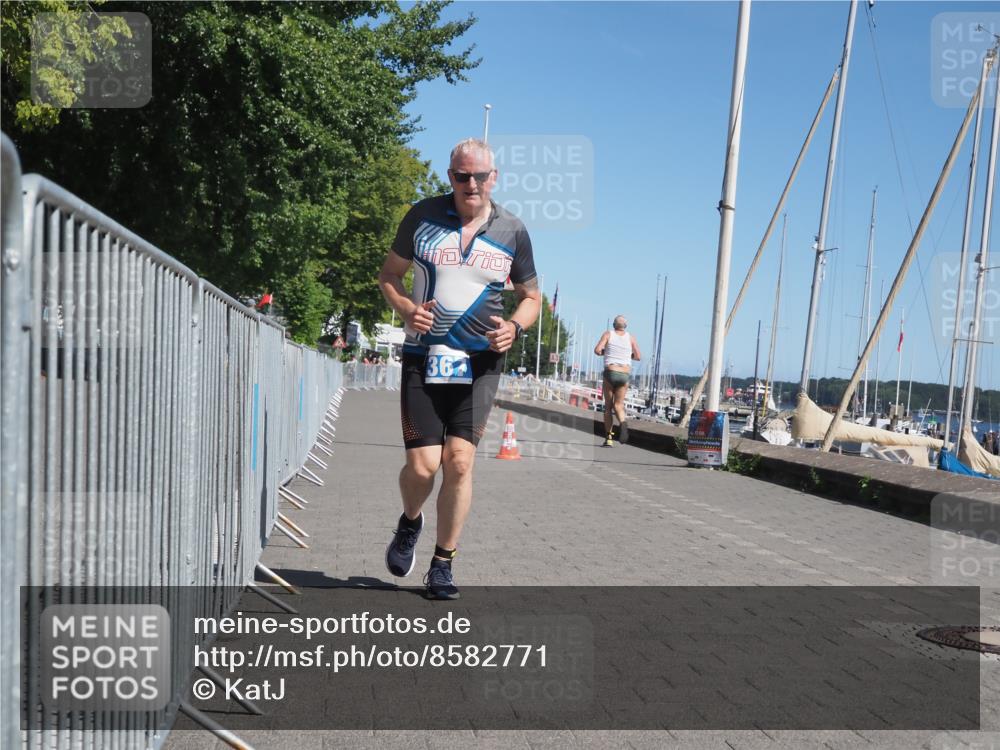 17.08.2025 - KN Förde Triathlon 2025 KatJ http://msf.ph/oto/8582771 17.08.2025 12:26:51 Laufen 367, 384 meine-sportfotos.de