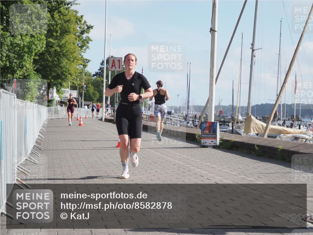 17.08.2025 - KN Förde Triathlon 2025 KatJ http://msf.ph/oto/8582878 17.08.2025 10:03:33 Laufen 126 meine-sportfotos.de