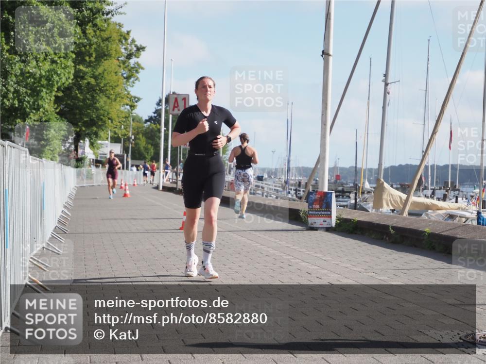 17.08.2025 - KN Förde Triathlon 2025 KatJ http://msf.ph/oto/8582880 17.08.2025 10:03:33 Laufen 126 meine-sportfotos.de