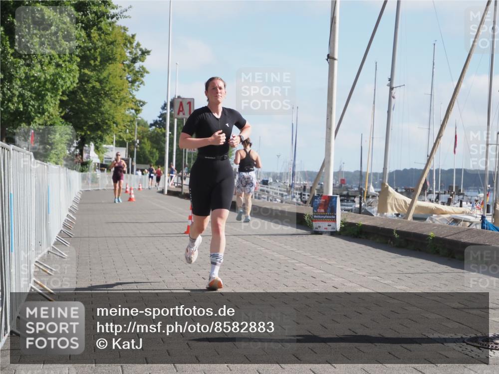 17.08.2025 - KN Förde Triathlon 2025 KatJ http://msf.ph/oto/8582883 17.08.2025 10:03:33 Laufen 126 meine-sportfotos.de