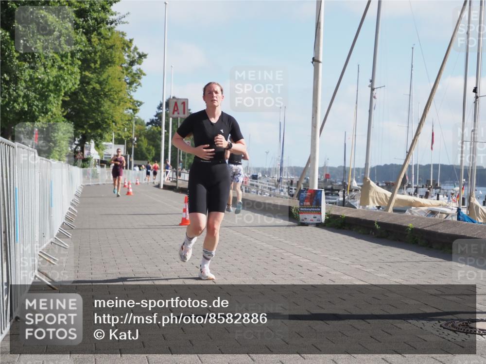 17.08.2025 - KN Förde Triathlon 2025 KatJ http://msf.ph/oto/8582886 17.08.2025 10:03:33 Laufen 126 meine-sportfotos.de