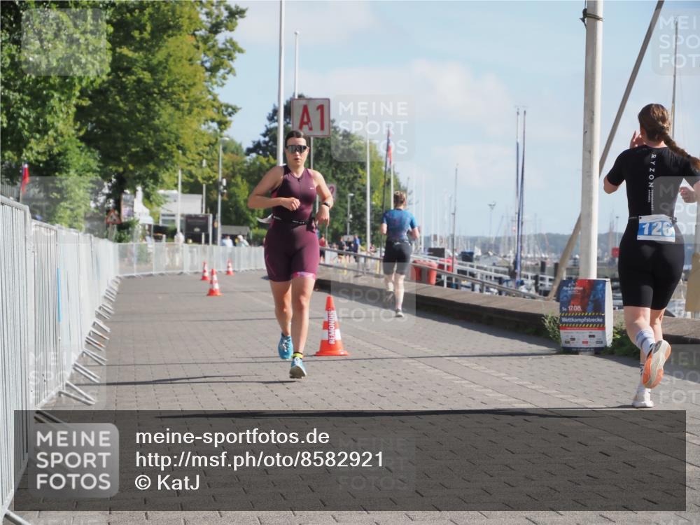17.08.2025 - KN Förde Triathlon 2025 KatJ http://msf.ph/oto/8582921 17.08.2025 10:03:40 Laufen 116 meine-sportfotos.de