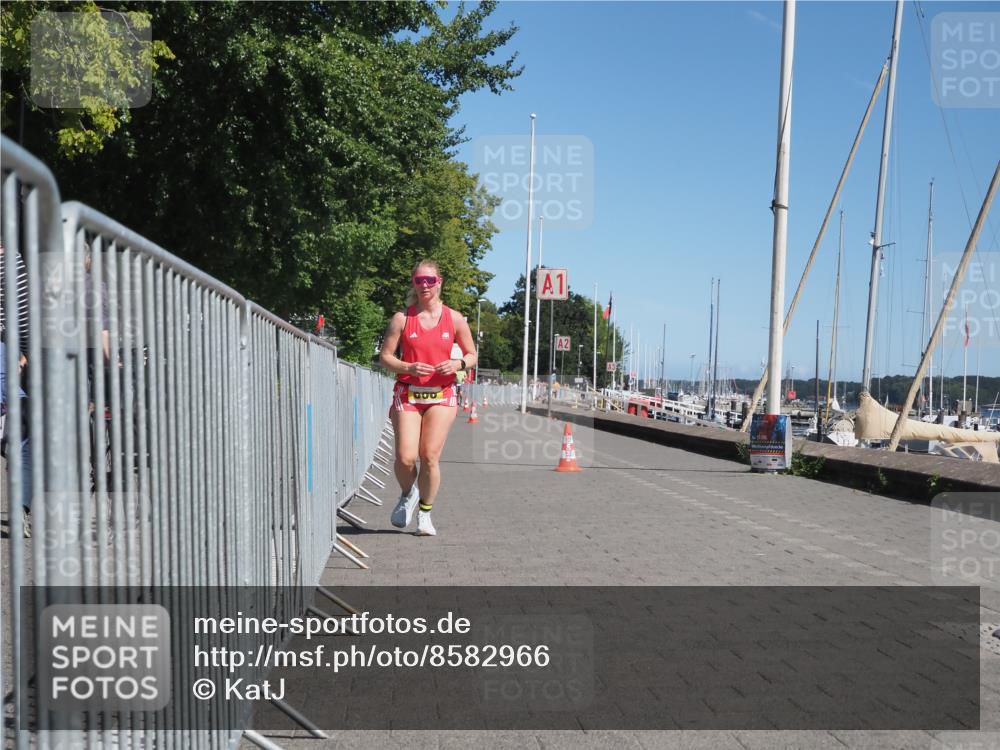 17.08.2025 - KN Förde Triathlon 2025 KatJ http://msf.ph/oto/8582966 17.08.2025 12:30:50 Laufen 606 meine-sportfotos.de