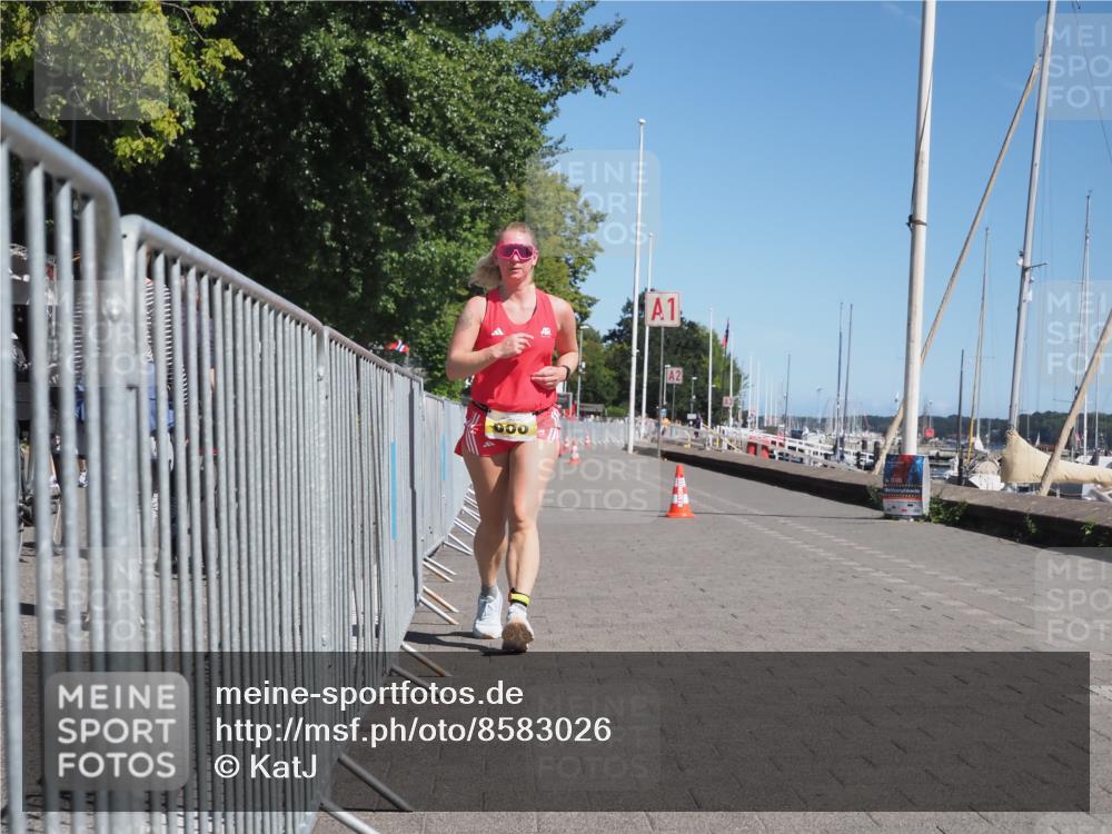 17.08.2025 - KN Förde Triathlon 2025 KatJ http://msf.ph/oto/8583026 17.08.2025 12:30:51 Laufen 606 meine-sportfotos.de