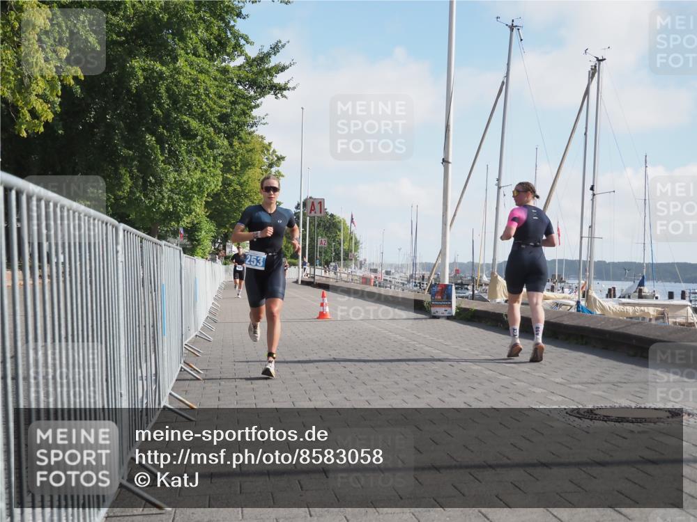 17.08.2025 - KN Förde Triathlon 2025 KatJ http://msf.ph/oto/8583058 17.08.2025 10:04:59 Laufen 168, 253 meine-sportfotos.de