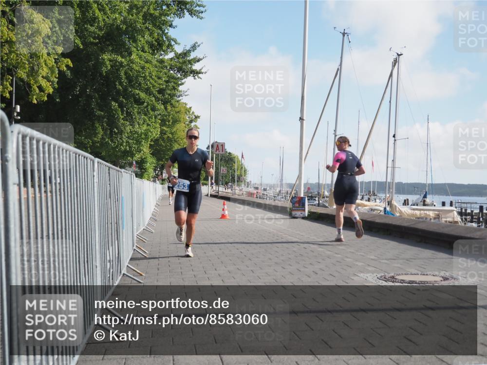 17.08.2025 - KN Förde Triathlon 2025 KatJ http://msf.ph/oto/8583060 17.08.2025 10:04:59 Laufen 168, 253 meine-sportfotos.de