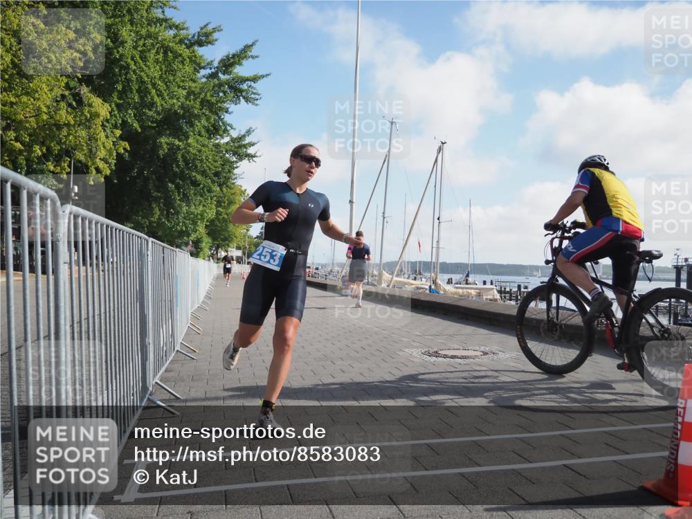 17.08.2025 - KN Förde Triathlon 2025 KatJ http://msf.ph/oto/8583083 17.08.2025 10:05:01 Laufen 168, 253 meine-sportfotos.de