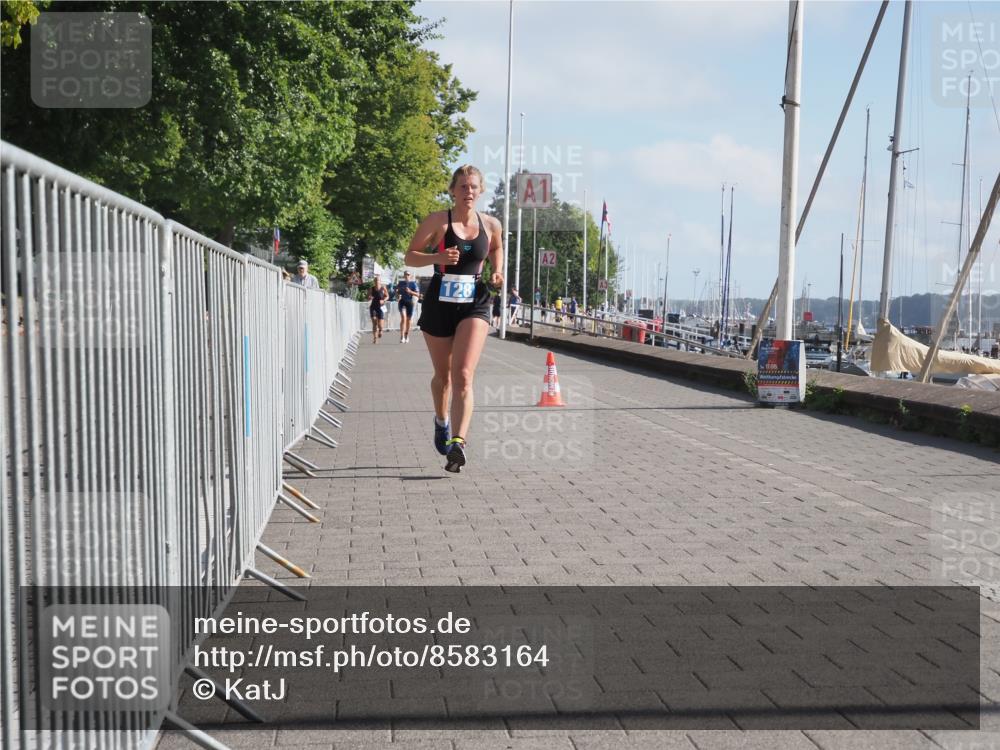 17.08.2025 - KN Förde Triathlon 2025 KatJ http://msf.ph/oto/8583164 17.08.2025 10:05:30 Laufen 128 meine-sportfotos.de