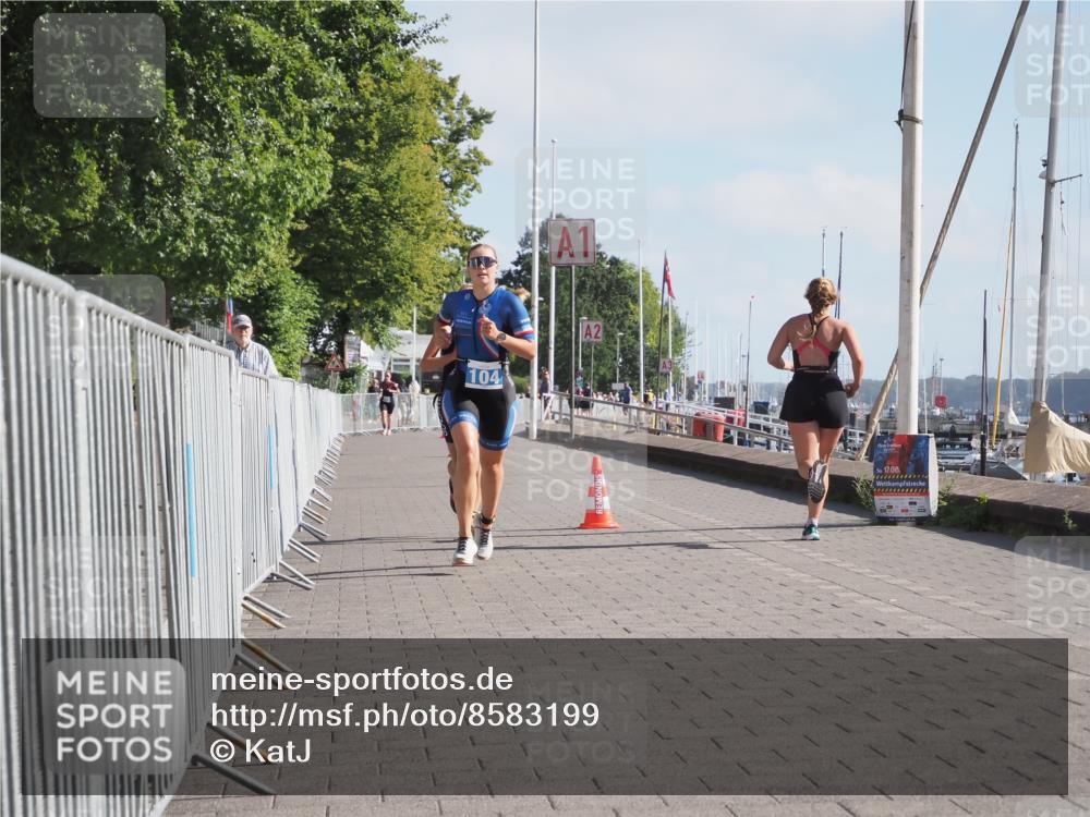 17.08.2025 - KN Förde Triathlon 2025 KatJ http://msf.ph/oto/8583199 17.08.2025 10:05:39 Laufen 104, 145 meine-sportfotos.de