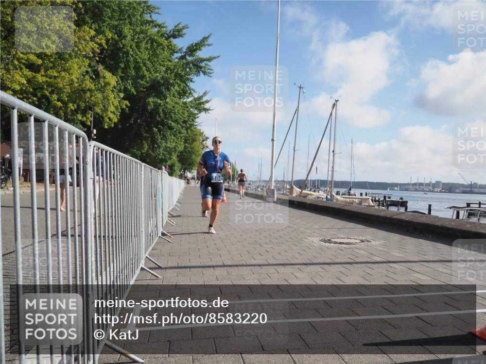 17.08.2025 - KN Förde Triathlon 2025 KatJ http://msf.ph/oto/8583220 17.08.2025 10:05:42 Laufen 104, 145 meine-sportfotos.de
