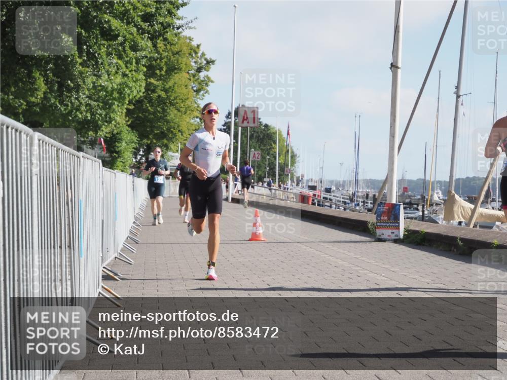 17.08.2025 - KN Förde Triathlon 2025 KatJ http://msf.ph/oto/8583472 17.08.2025 10:06:34 Laufen 105, 122, 166 meine-sportfotos.de