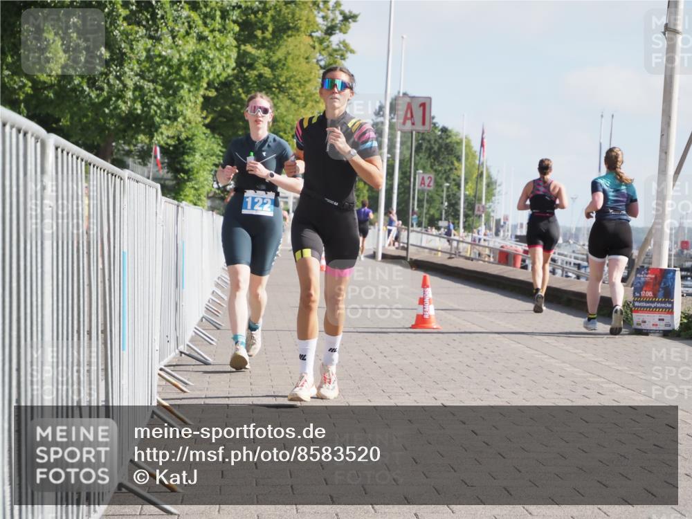 17.08.2025 - KN Förde Triathlon 2025 KatJ http://msf.ph/oto/8583520 17.08.2025 10:06:39 Laufen 105, 122, 166 meine-sportfotos.de