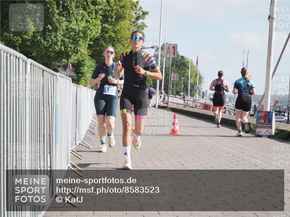 17.08.2025 - KN Förde Triathlon 2025 KatJ http://msf.ph/oto/8583523 17.08.2025 10:06:40 Laufen 122, 166 meine-sportfotos.de