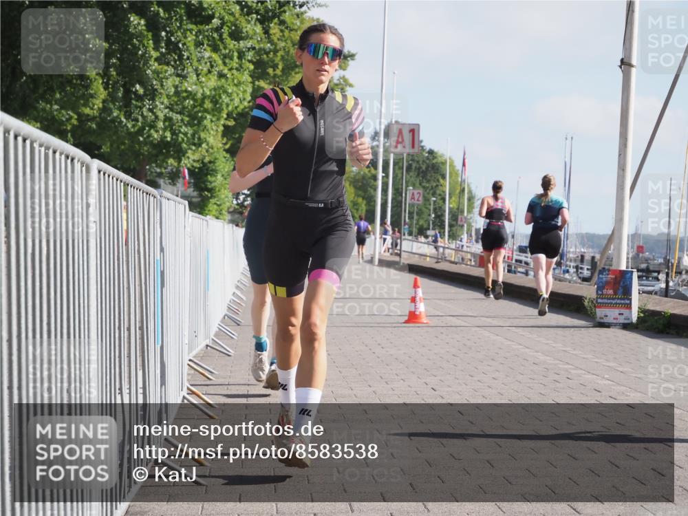17.08.2025 - KN Förde Triathlon 2025 KatJ http://msf.ph/oto/8583538 17.08.2025 10:06:40 Laufen 122, 166 meine-sportfotos.de