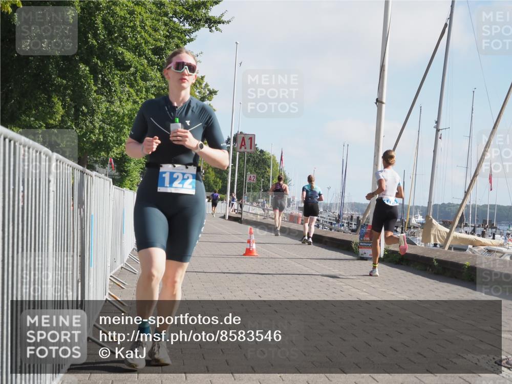 17.08.2025 - KN Förde Triathlon 2025 KatJ http://msf.ph/oto/8583546 17.08.2025 10:06:42 Laufen 122, 166 meine-sportfotos.de