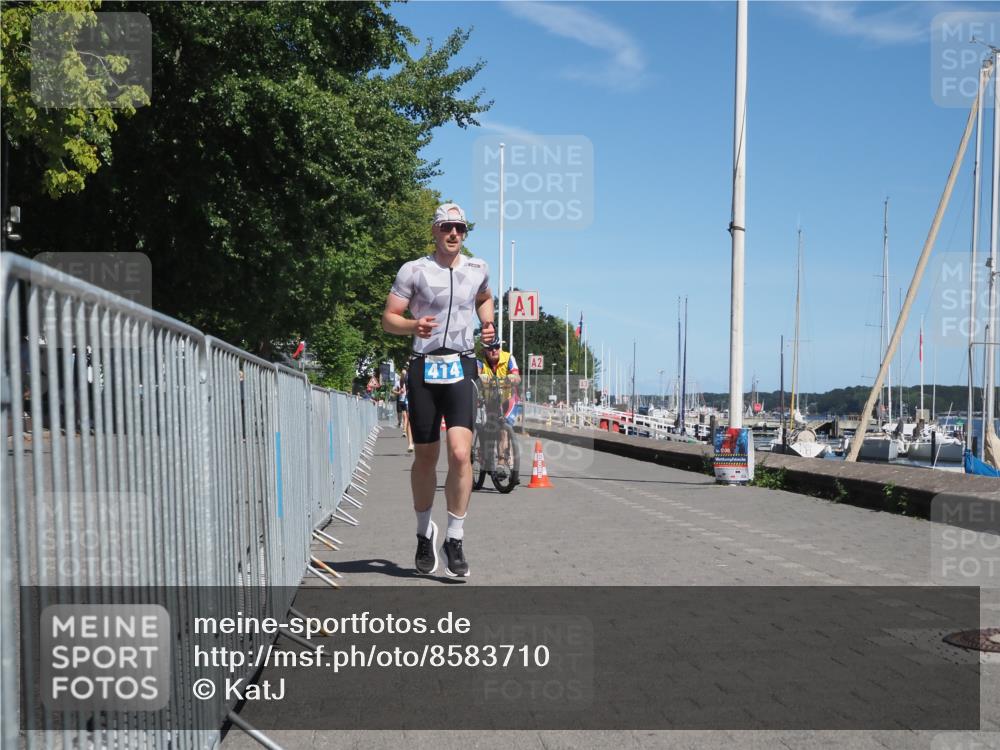 17.08.2025 - KN Förde Triathlon 2025 KatJ http://msf.ph/oto/8583710 17.08.2025 13:24:55 Laufen 408, 414 meine-sportfotos.de