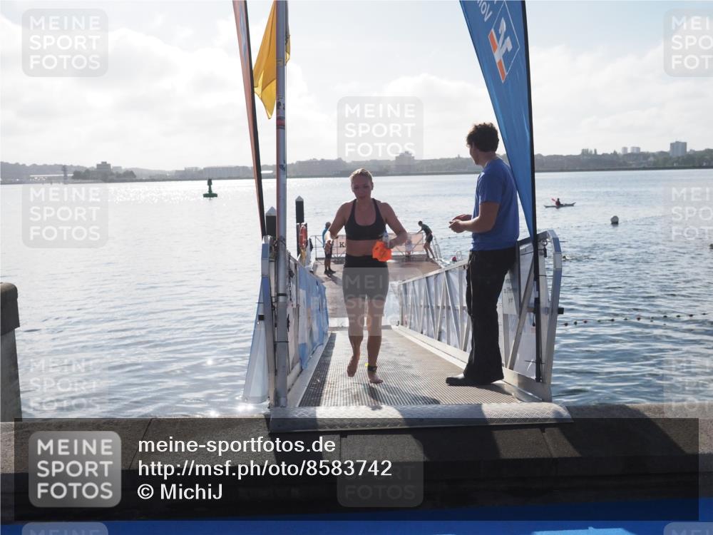 17.08.2025 - KN Förde Triathlon 2025 MichiJ http://msf.ph/oto/8583742 17.08.2025 09:21:53 Schwimmen 244, 210, 212, 215, 242, 244 meine-sportfotos.de