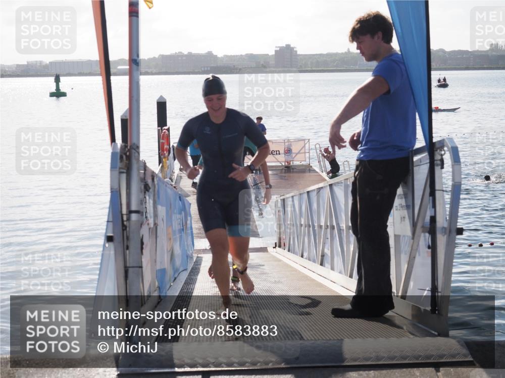 17.08.2025 - KN Förde Triathlon 2025 MichiJ http://msf.ph/oto/8583883 17.08.2025 09:22:04 Schwimmen 212, 215, 242, 244, 210, 212, 213, 215, 224, 242 meine-sportfotos.de