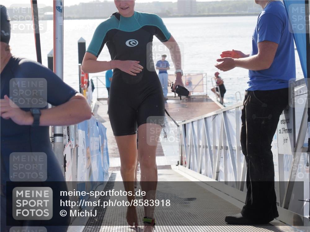 17.08.2025 - KN Förde Triathlon 2025 MichiJ http://msf.ph/oto/8583918 17.08.2025 09:22:06 Schwimmen 210, 212, 215, 242, 210, 213, 224, 242 meine-sportfotos.de