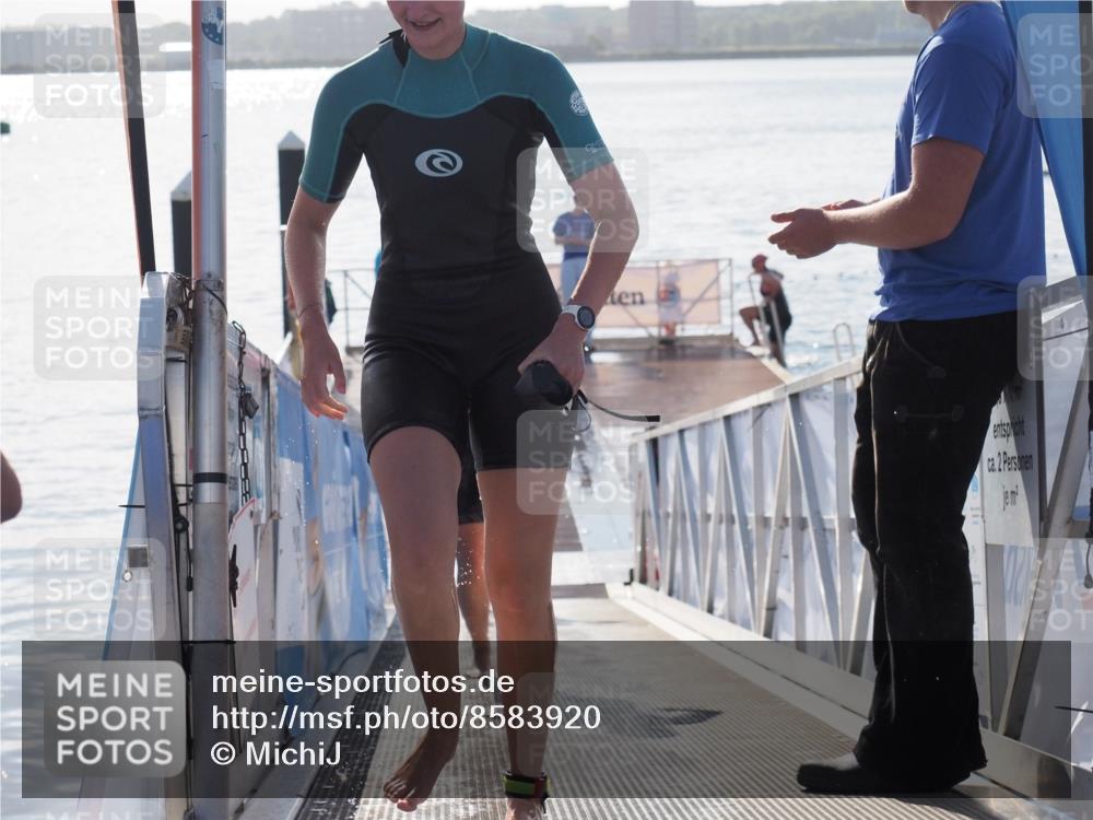 17.08.2025 - KN Förde Triathlon 2025 MichiJ http://msf.ph/oto/8583920 17.08.2025 09:22:06 Schwimmen 210, 212, 215, 242, 210, 213, 224, 242 meine-sportfotos.de