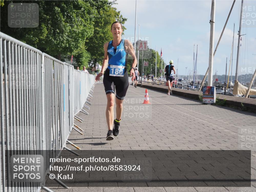 17.08.2025 - KN Förde Triathlon 2025 KatJ http://msf.ph/oto/8583924 17.08.2025 10:07:54 Laufen 108, 180 meine-sportfotos.de