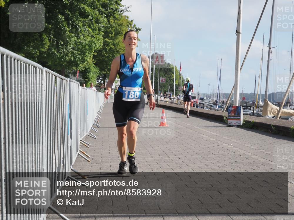 17.08.2025 - KN Förde Triathlon 2025 KatJ http://msf.ph/oto/8583928 17.08.2025 10:07:54 Laufen 108, 180 meine-sportfotos.de