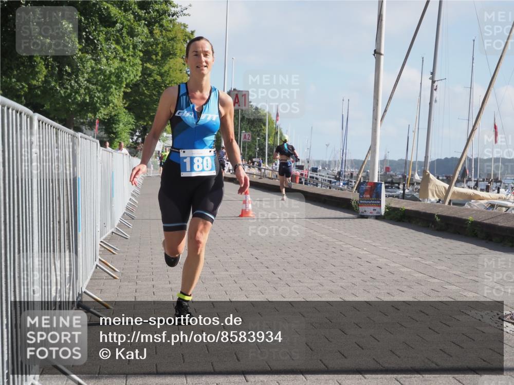 17.08.2025 - KN Förde Triathlon 2025 KatJ http://msf.ph/oto/8583934 17.08.2025 10:07:54 Laufen 108, 180 meine-sportfotos.de