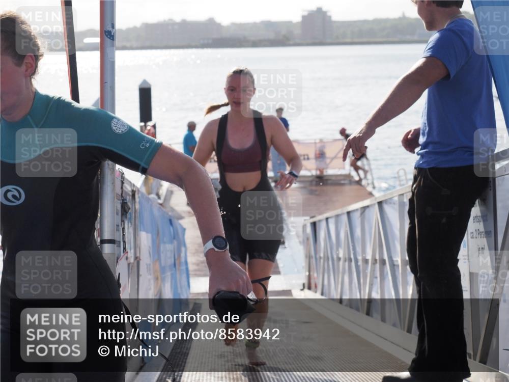 17.08.2025 - KN Förde Triathlon 2025 MichiJ http://msf.ph/oto/8583942 17.08.2025 09:22:07 Schwimmen 210, 212, 215, 242, 210, 213, 224, 242 meine-sportfotos.de