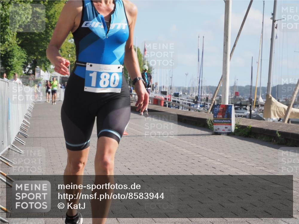 17.08.2025 - KN Förde Triathlon 2025 KatJ http://msf.ph/oto/8583944 17.08.2025 10:07:55 Laufen 108, 180 meine-sportfotos.de