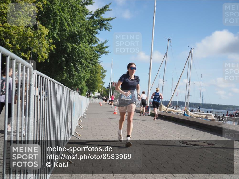 17.08.2025 - KN Förde Triathlon 2025 KatJ http://msf.ph/oto/8583969 17.08.2025 10:31:46 Laufen 202 meine-sportfotos.de