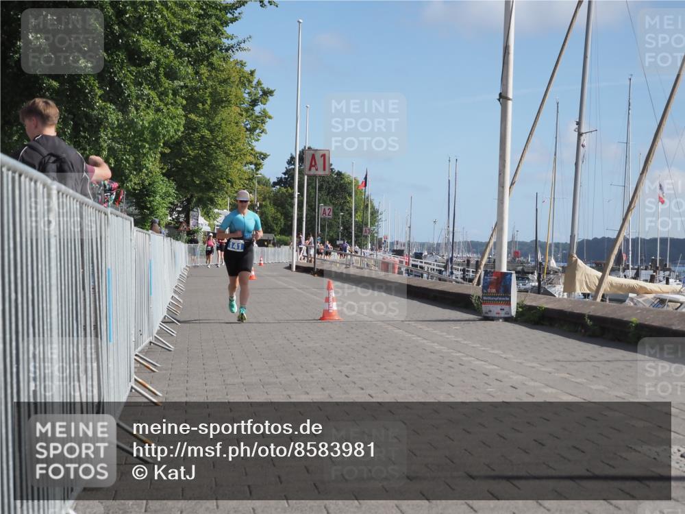 17.08.2025 - KN Förde Triathlon 2025 KatJ http://msf.ph/oto/8583981 17.08.2025 10:32:18 Laufen 141 meine-sportfotos.de