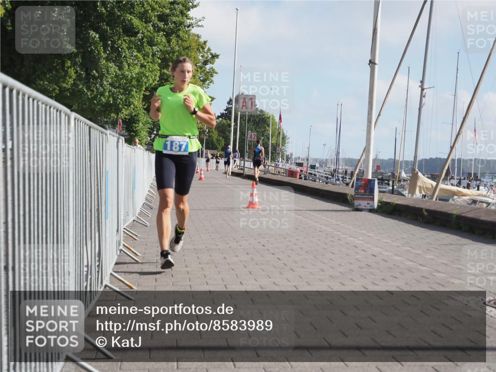 17.08.2025 - KN Förde Triathlon 2025 KatJ http://msf.ph/oto/8583989 17.08.2025 10:08:09 Laufen 143, 187 meine-sportfotos.de