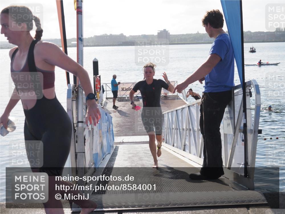 17.08.2025 - KN Förde Triathlon 2025 MichiJ http://msf.ph/oto/8584001 17.08.2025 09:22:09 Schwimmen 210, 212, 215, 242, 208, 210, 213, 224 meine-sportfotos.de
