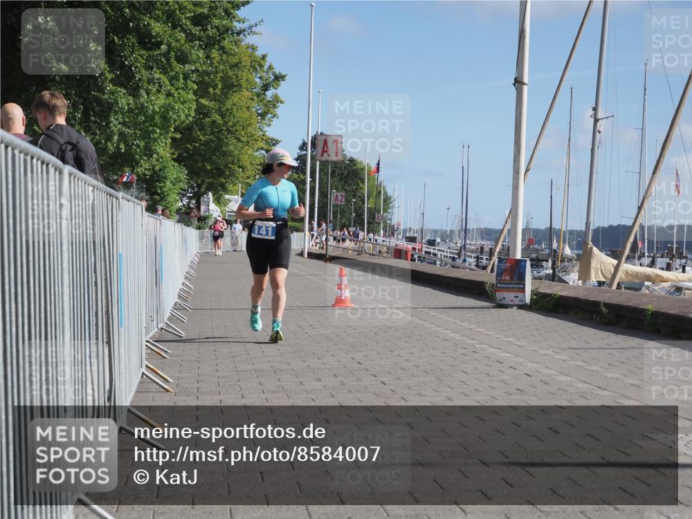 17.08.2025 - KN Förde Triathlon 2025 KatJ http://msf.ph/oto/8584007 17.08.2025 10:32:20 Laufen 141 meine-sportfotos.de